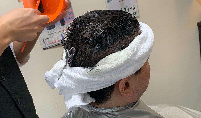 施術モデル ヘアライズの様子